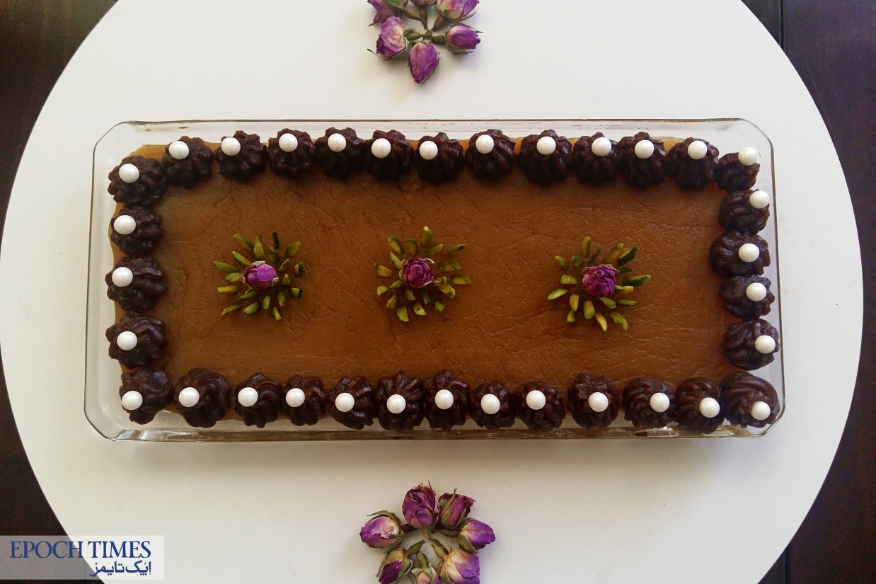 طرز تهیه حلوا (سه آرد) در منزل
