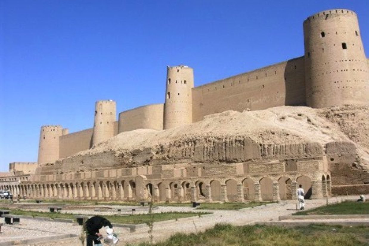 قلعه اختیارالدین