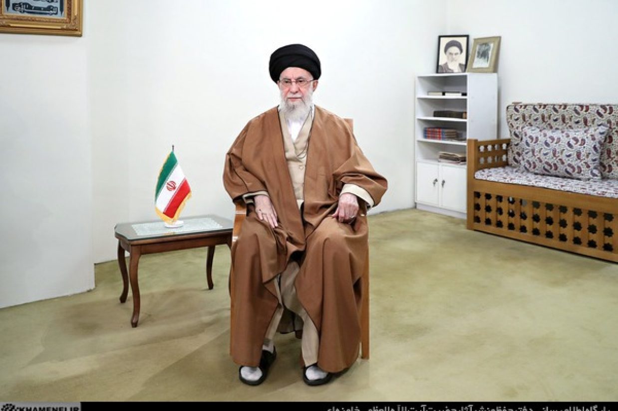 علی خامنه‌ای در پیام نوروزی خود با اشاره به کشته شدن ابراهیم رئیسی، حسن نصرالله این وقایع را با حوادث سال ۱۳۶۰ مقایسه کرد و سال گذشته را «عجیب و پرماجرا» خواند.