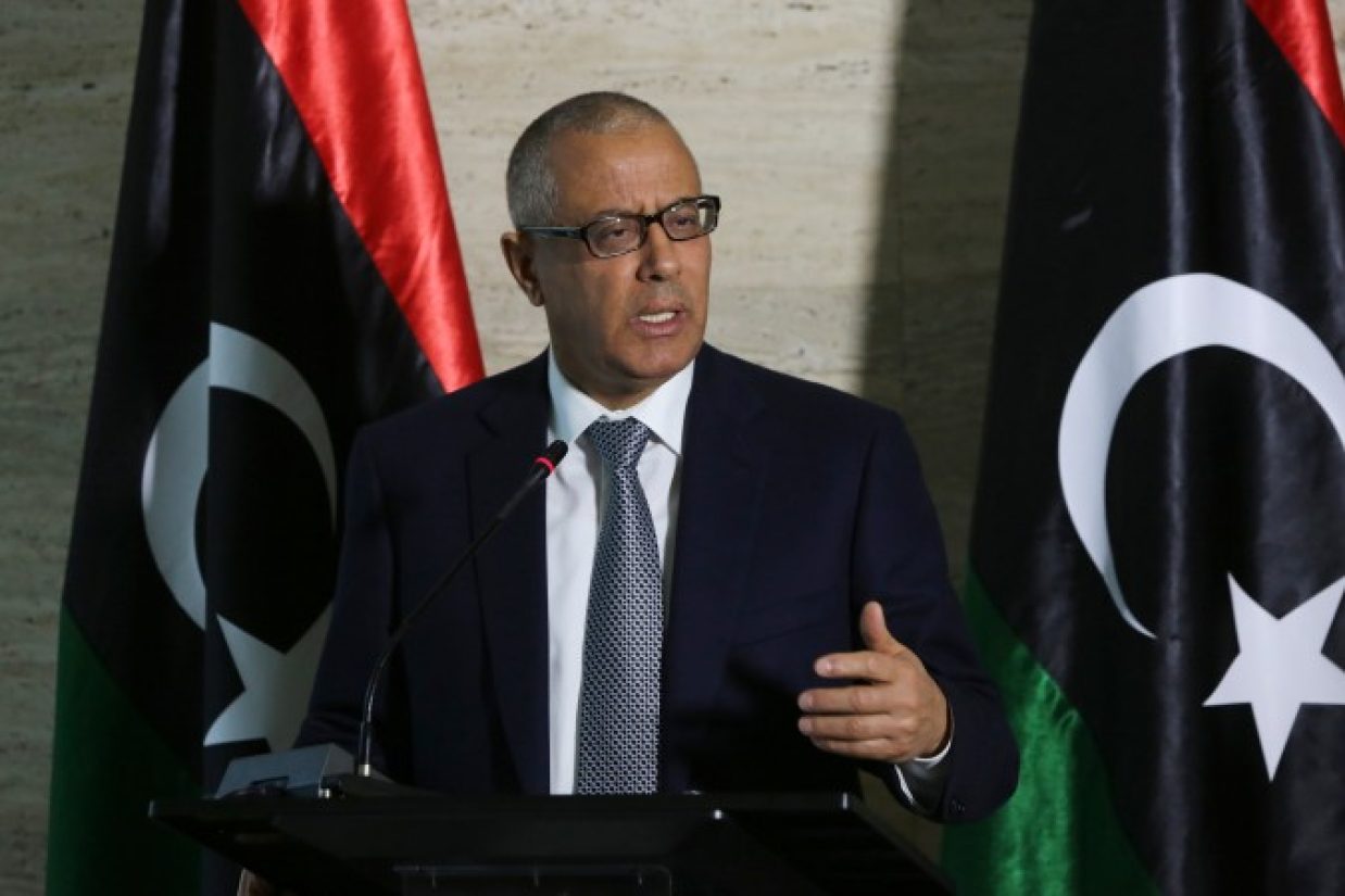 «علی زیدان» نخست‌وزیر این کشور از سمت خود برکنار شد.(Mahmud Turkia/AFP/Getty Images)