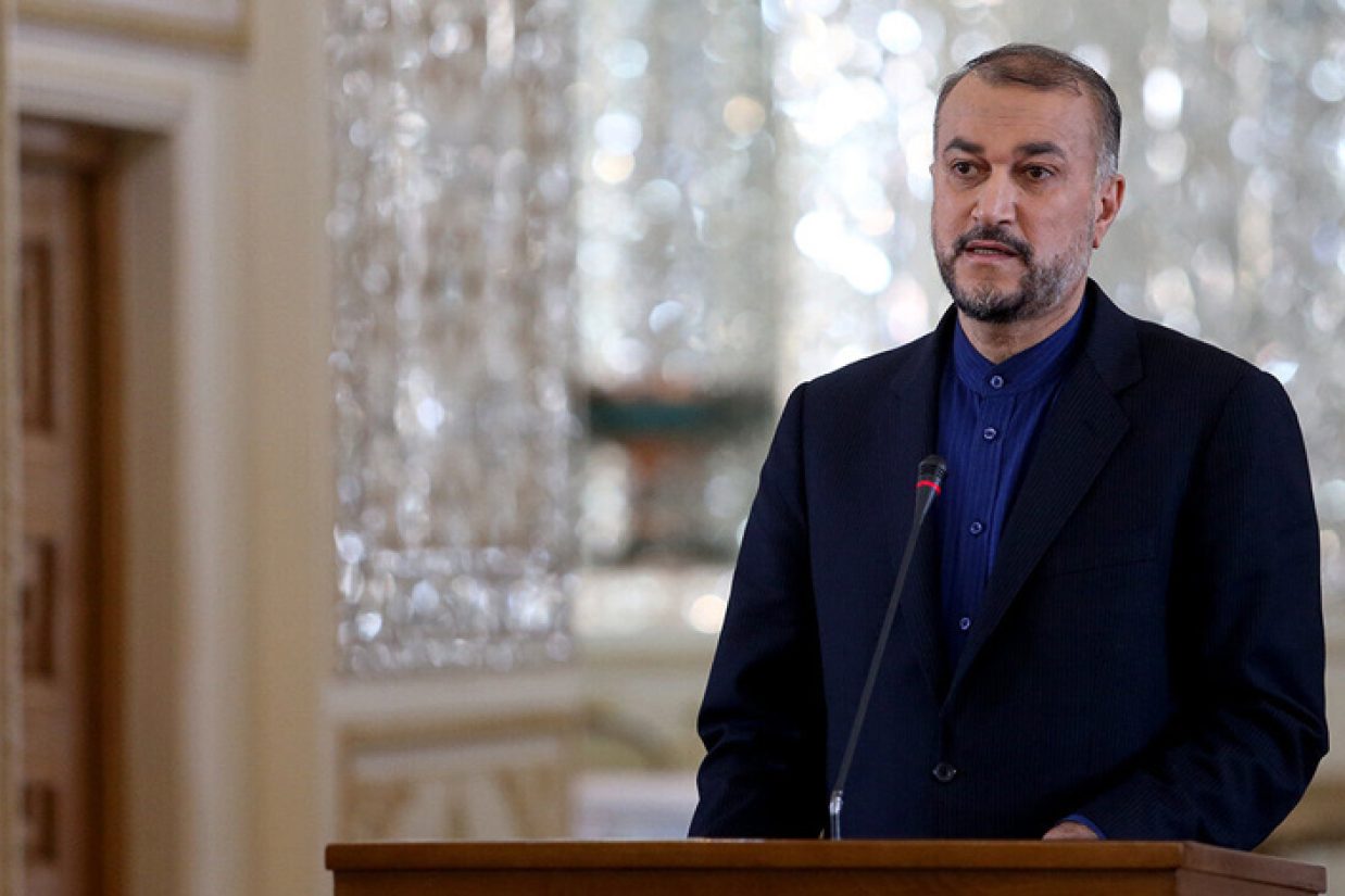 امیر عبداللهیان: قبل از حمله، به کاخ سفید اعلام کردیم عملیات ما محدود است وزیر خارجه جمهوری اسلامی عنوان کرد که تهران پیش از حمله پهپادی و موشکی علیه اسرائیل آمریکا و کشورهای منطقه را در جریان این حمله قرار داده است.