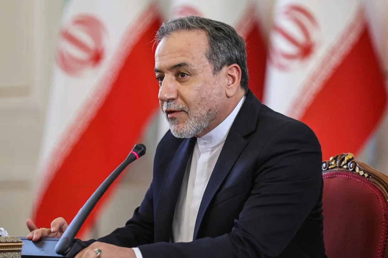 همزمان با نگرانی جمهوری اسلامی از پاسخ تلافی‌جویانه اسرائیل، عراقچی، نتانیاهو را به دخالت در سیاست آمریکا در قبال تهران متهم کرد.