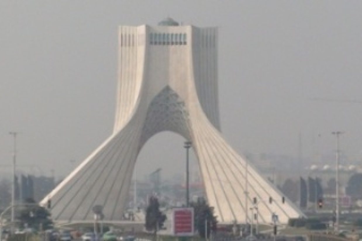 برج آزادی واقع در میدان آزادی تهران (اِپُک تایمز)