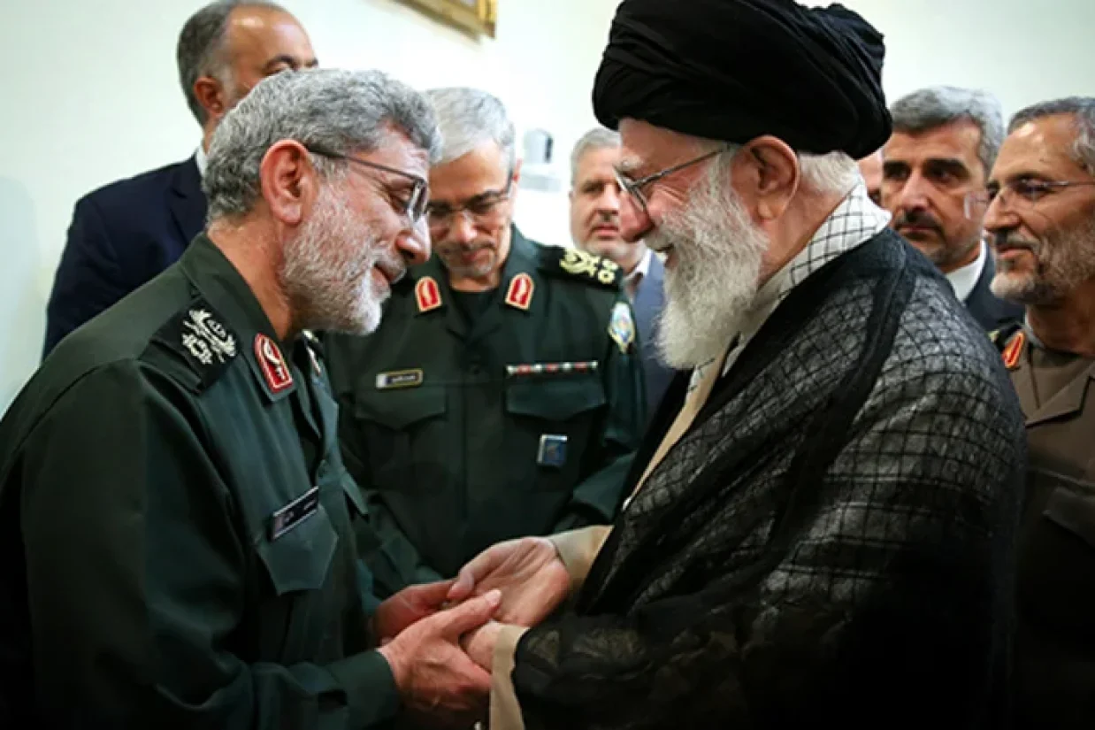 مشاور فرمانده کل سپاه پاسداران گفت که اسماعیل قاآنی، فرمانده نیروی قدس سپاه در روزهای آینده «نشان فتح» دریافت خواهد کرد.