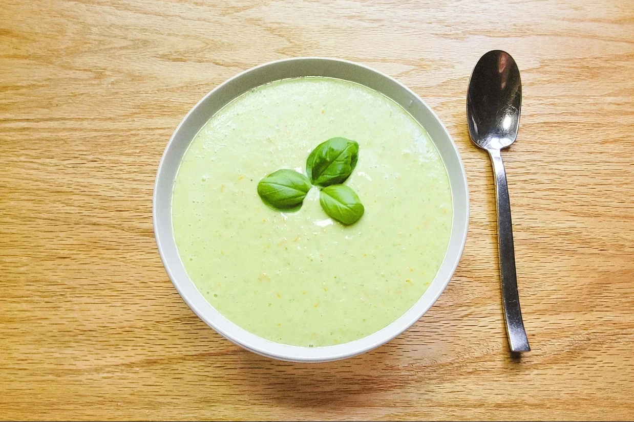 طرز تهیه سوپ سرد گاسپاچو؛ دستور تهیه سوپ گوجه‌فرنگی سرشار از لیکوپن و ترکیبات ضدسرطان
