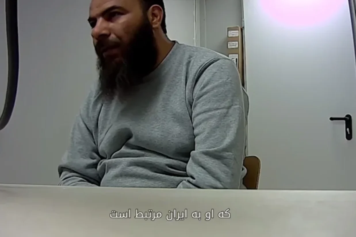 ارتش اسرائیل می‌گوید اخیراً فردی به نام علی سلیمان العاصی را در سوریه بازداشت کرده‌اند که گفته می‌شود یک مأمور ایرانی است و مشغول جمع‌آوری اطلاعات سربازان اسرائیلی حاضر در منطقه مرزی بوده است.