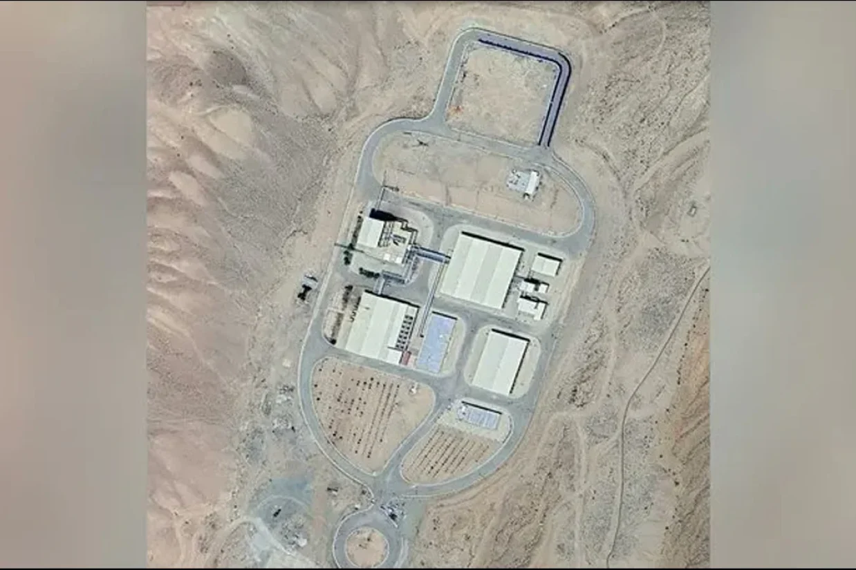 فاکس ‌نیوز با استناد به تصاویر ماهواره‌ای از وجود تاسیسات مخفی هسته‌ای در استان سمنان خبر داد. ممکن است مذاکرات میان تهران و آمریکا با چالش تازه‌ای مواجه شود.