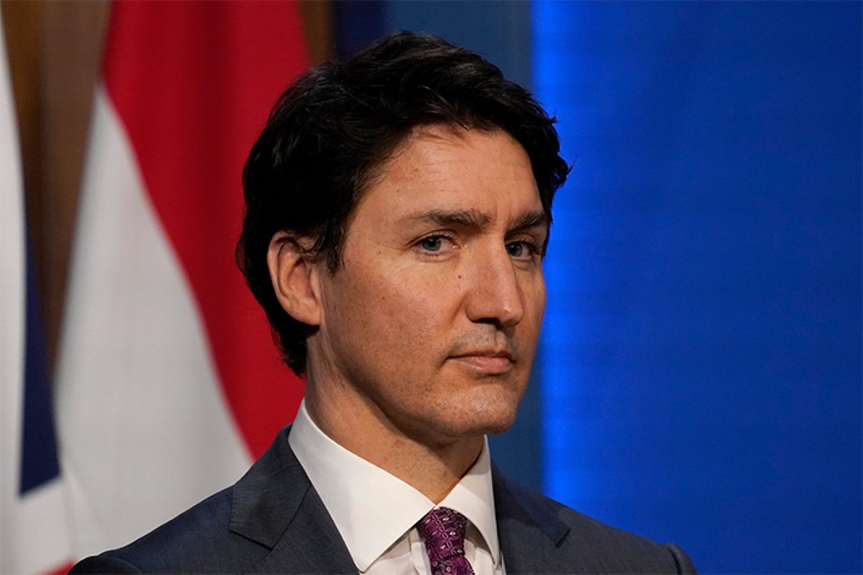 بر اساس یک نظرسنجی جدید، حمایت یهودیان و مسلمانان از حزب لیبرال در بحبوحه درگیری جنگ حماس و اسرائیل رو به کاهش است.