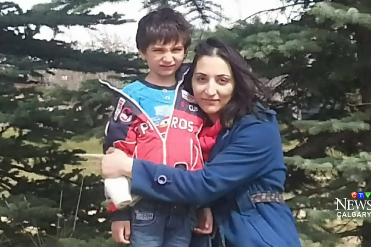 مریم رشیدی آشتیانی ۳۵ ساله، توسط دو جوان کانادایی که با یک وانت دزدی سعی می‌‏کنند برای عدم پرداخت پول بنزین فرار کنند، به قتل می‌‏رسد