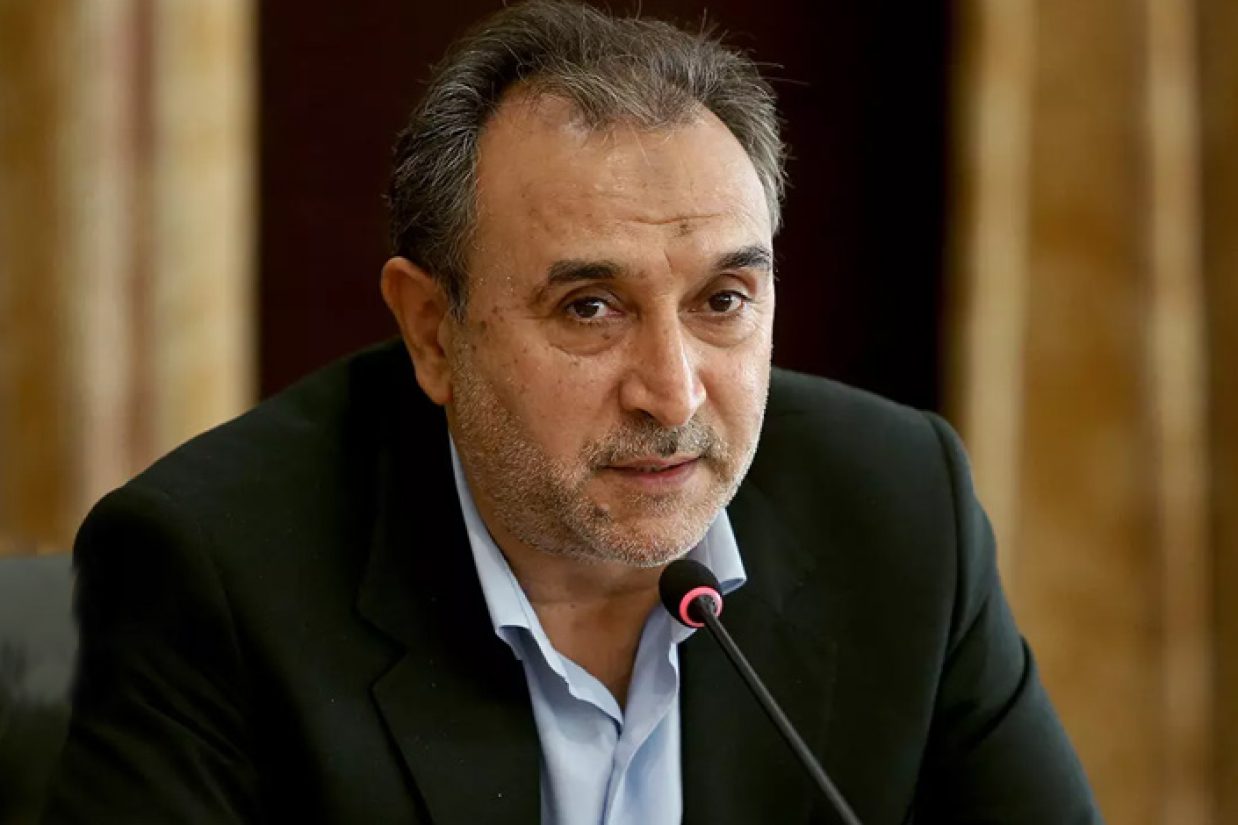مشاور حقوقی رئیسی در واکنش به بیانیه وزارت دادگستری آمریکا به رسانه دولتی جمهوری اسلامی گفت که ایران در صورت توقیف کشتی‌های خود دست به عمل متقابل خواهد زد.
