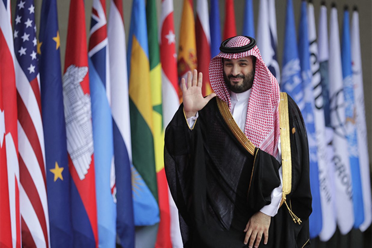 «محمد بن سلمان» ولیعهد عربستان دعوت «محمد مخبر»، سرپرست ریاست جمهوری برای سفر به ایران را پذیرفت.
