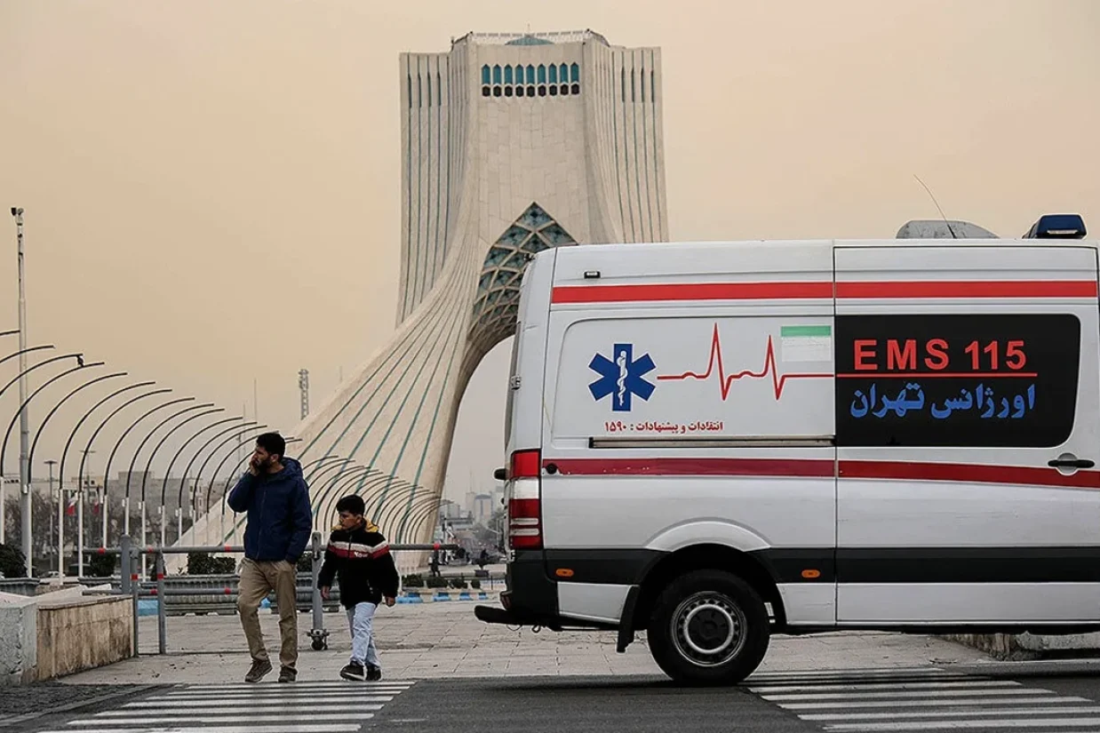 معاون مرکز تحقیقات کیفیت هوا و تغییر اقلیم دانشگاه شهید بهشتی گفت در سال گذشته ۷۳۴۲ نفر در کلان‌شهر تهران بر اثر آلودگی هوا، جان باختند.