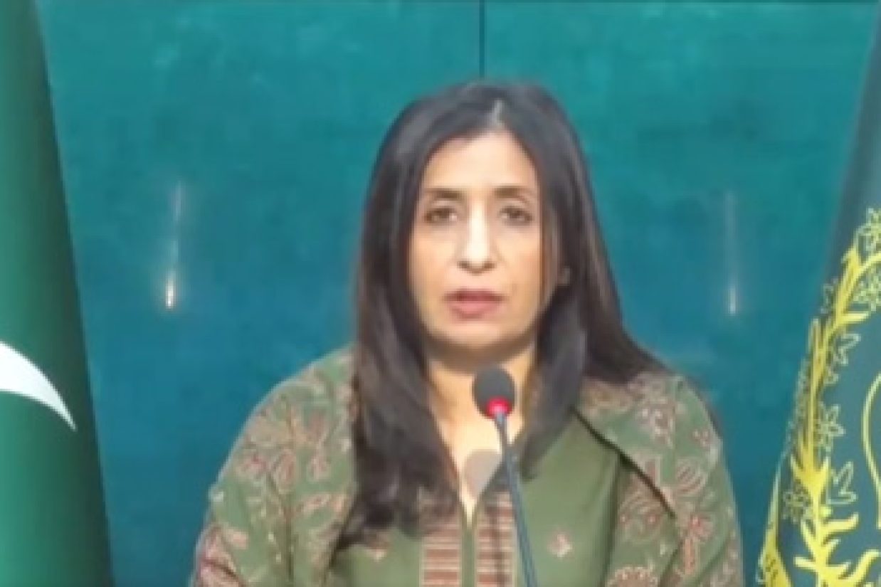 سخنگوی وزارت امور خارجه پاکستان روز چهارشنبه ۲۷ دی‌ماه در واکنش به حملات سپاه پاسداران به خاک پاکستان اعلام کرده بود که پاکستان این حق را برای خود محفوظ می‌دارد که به این اقدام غیرقانونی پاسخ دهد. (Screenshot via Twitter/Spokesperson MoFA)