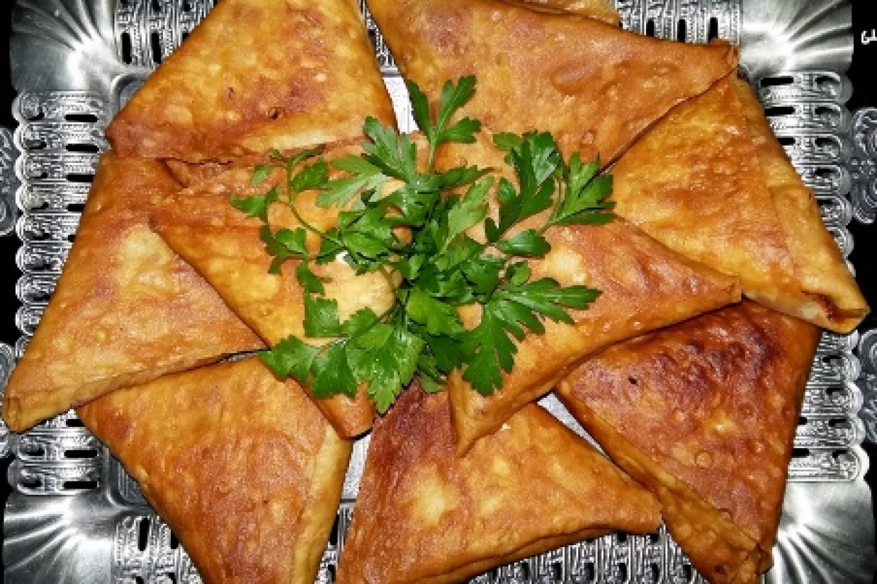 سمبوسه پیتزا