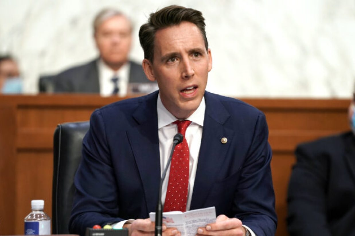 جاش هالی، سناتور جمهوری‌خواه Josh Hawley