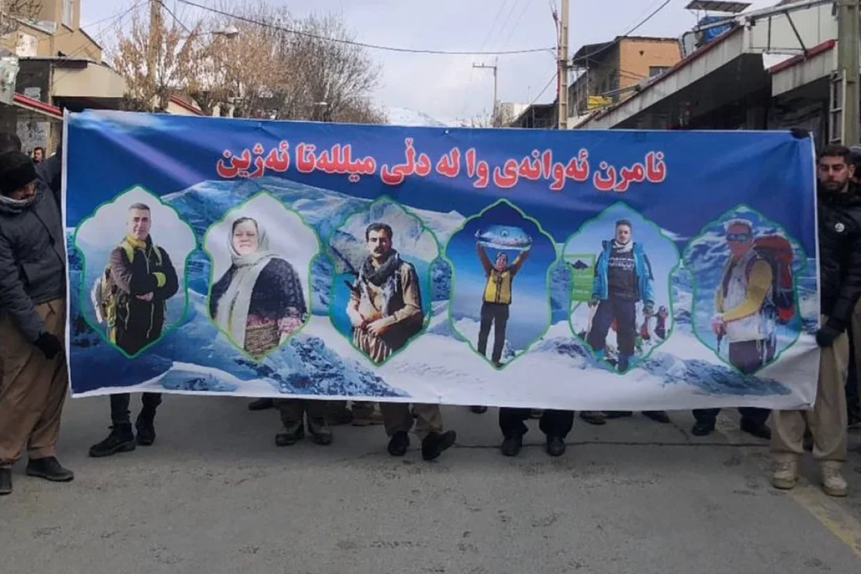 شش کوهنورد مفقود در حادثه ریزش بهمن در ارتفاعات کوه هفت‌تاش بانه در استان کردستان جان خود را از دست داده‏اند.