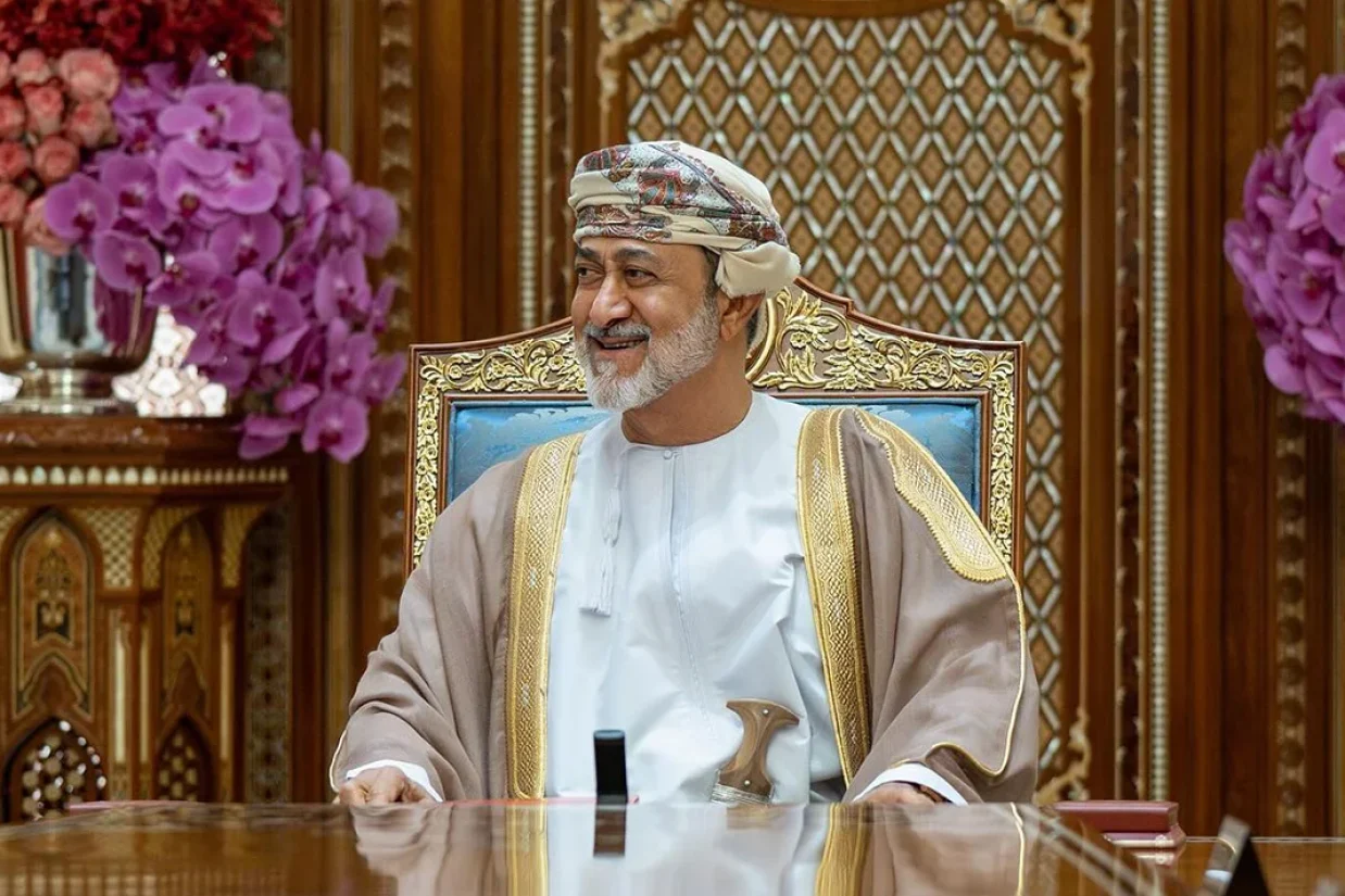 سلطان هیثم بن طارق آل سعید، پادشاه عمان، قرار است چند روز پس از مذاکرات رم، به مسکو سفر کرده و با ولادیمیر پوتین، رئیس‌جمهور روسیه، دیدار کند.