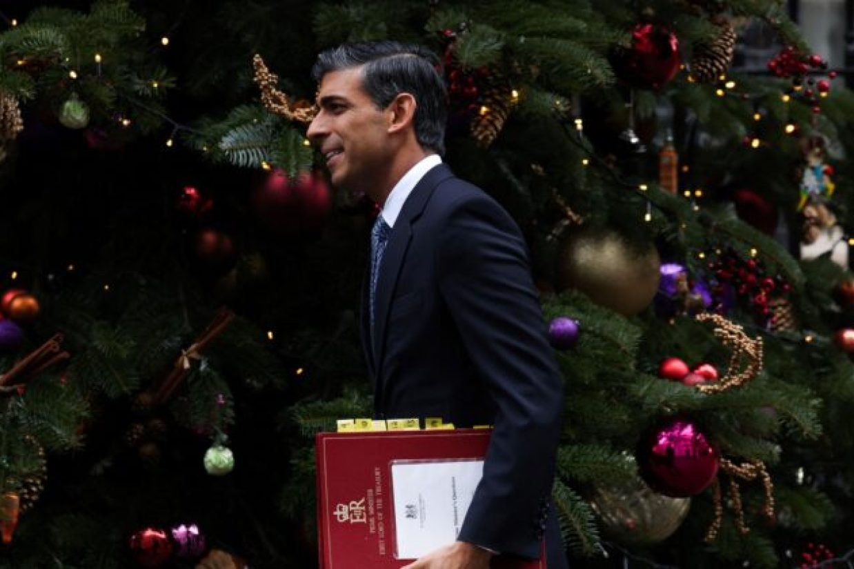 (Isabel Infantes /AFP via Getty Images)
