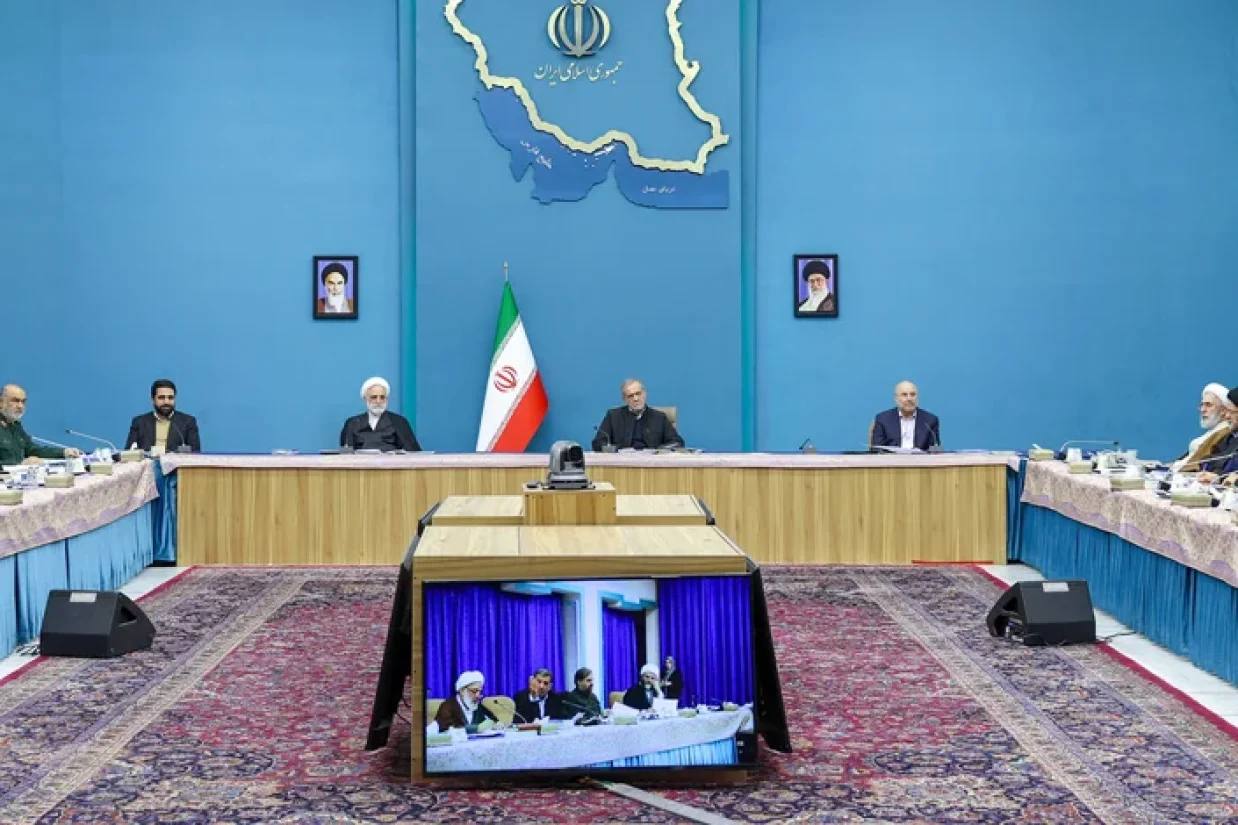 شورای عالی فضای مجازی جمهوری اسلامی اعلام کرده است که واتساپ و گوگل‌پلی در ایران رفع فیلتر می‌شود.