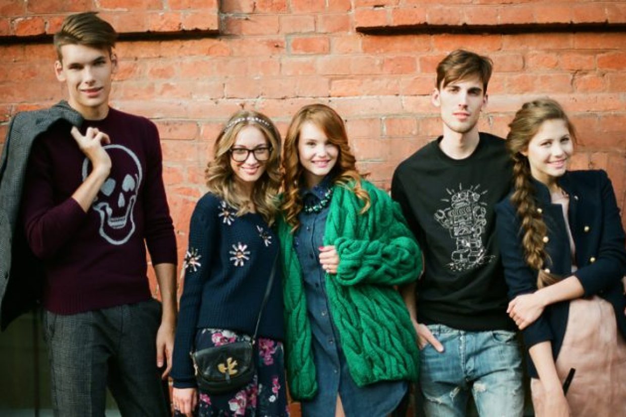 Teenagers_in_Moscow-700x420