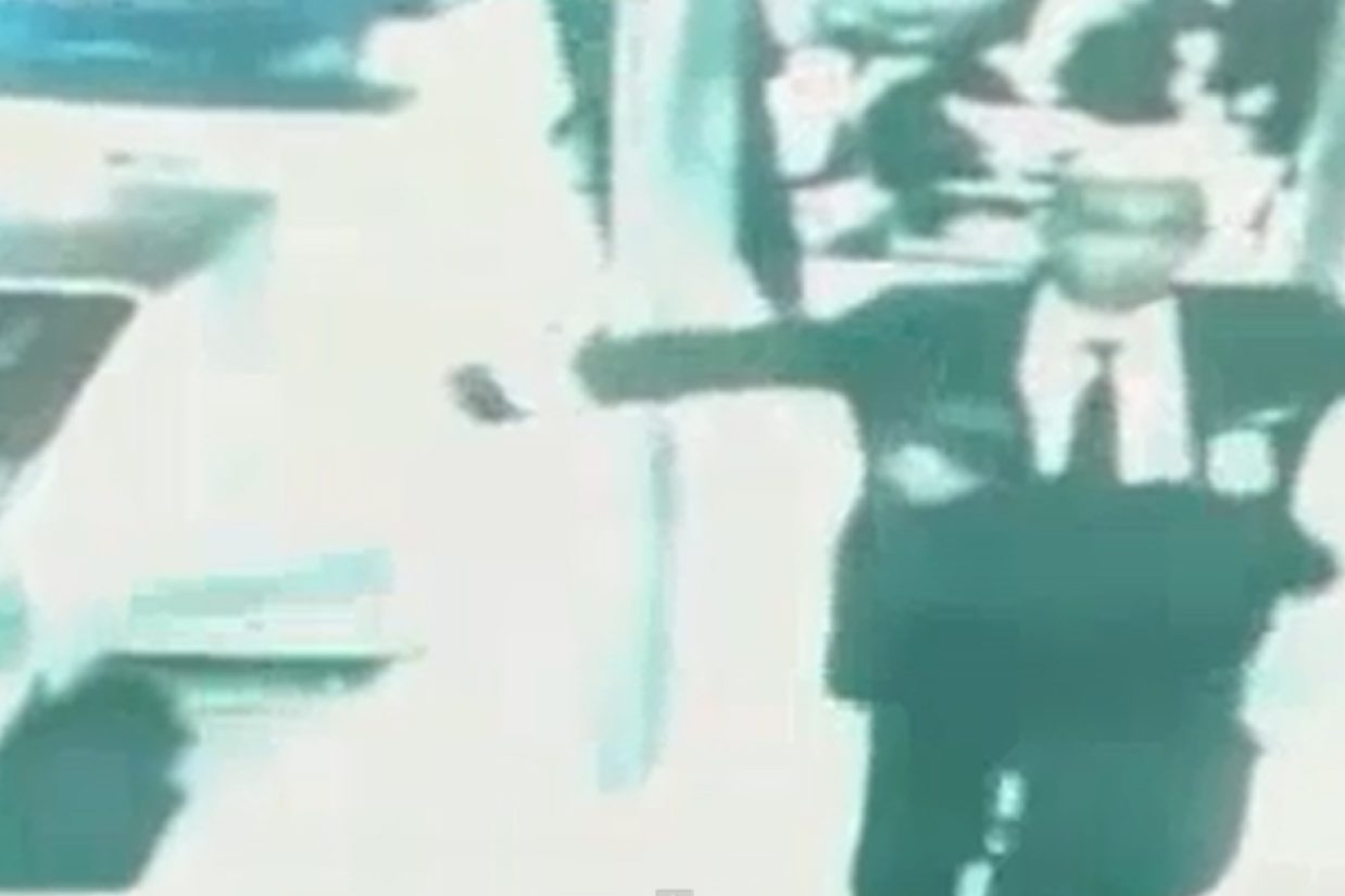 احتمال همکاری خلبان هواپیمای مفقودی مالزی با هواپیما ‌‌‌‌‏ربایان. (اسکرین‌‌‌‌‏شات/یوتیوب)