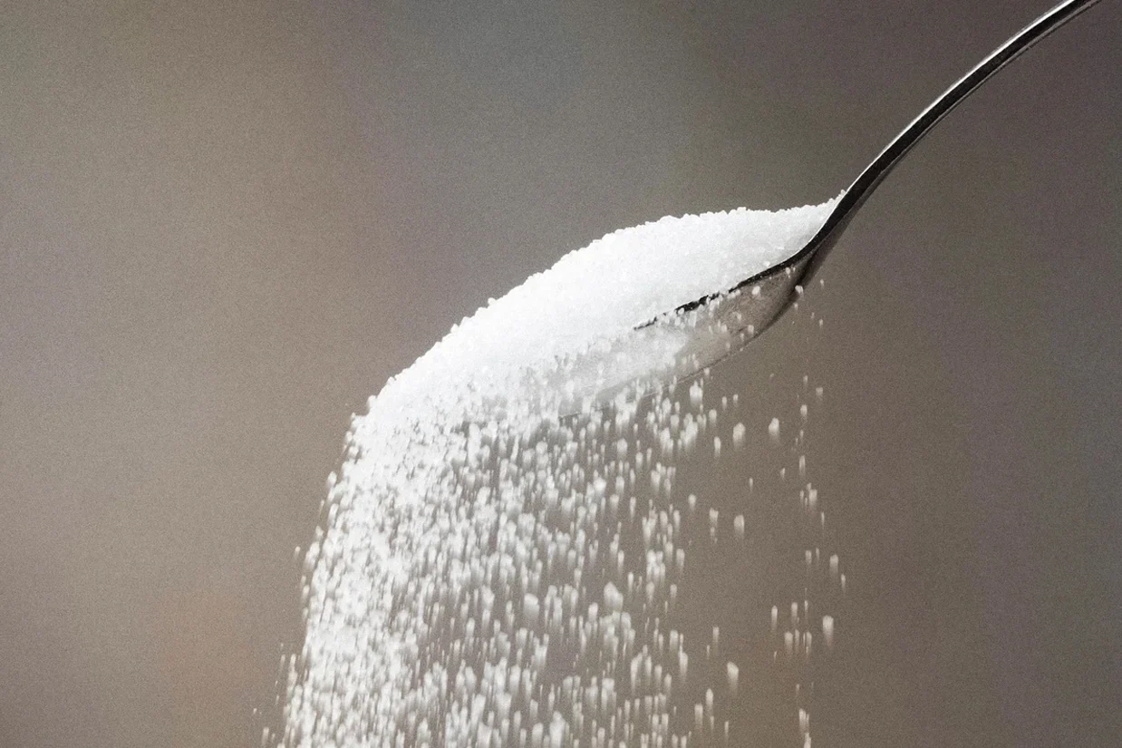 قند از طریق مغز به شما آرامش می‌بخشد، اما این فرایند برای بدن تبعاتی دارد. قند در جریان فعالیت‌های آرامش‌بخش مانند ماساژ و استراحت چه تأثیری روی بدن می‌گذارد؟