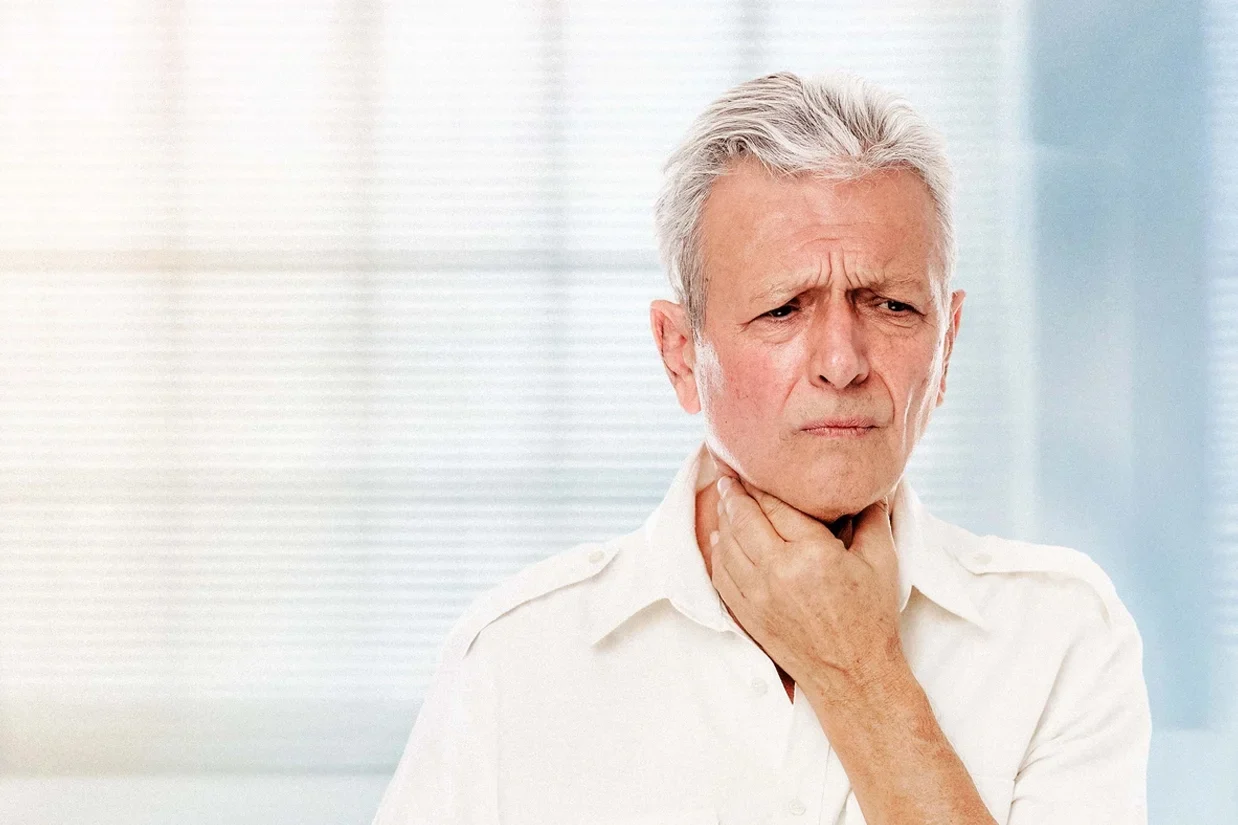 طب سنتی چینی می‌تواند عملکرد تیروئید را با استفاده از داروهای گیاهی و طب فشاری به‌طور مؤثر بازیابی کند. افزایش نرخ سرطان تیروئید در سال‌های اخیر در دنیا چشمگیر بوده است.