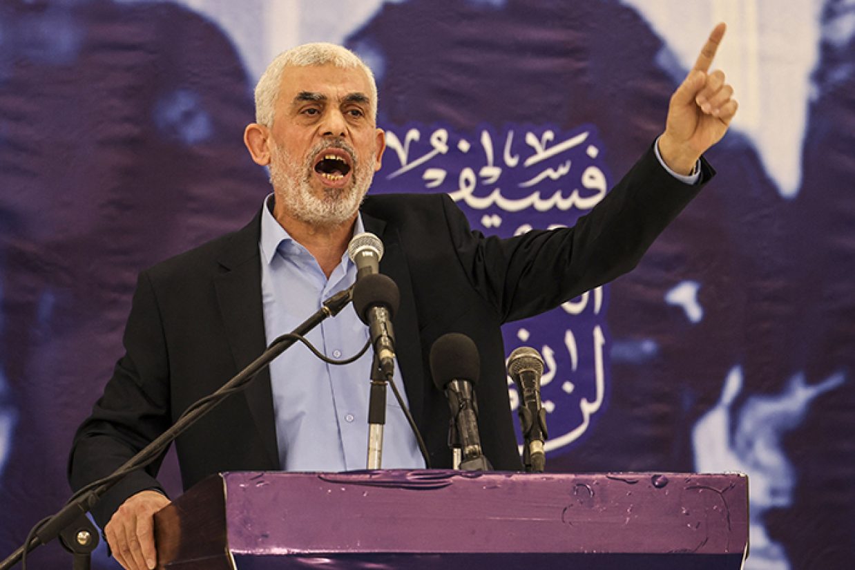 گروه حماس، یحیی سنوار، یکی از طراحان حمله هفتم اکتبر را به عنوان رئیس دفتر سیاسی این گروه و جانشین اسماعیل هنیه انتخاب کرد.