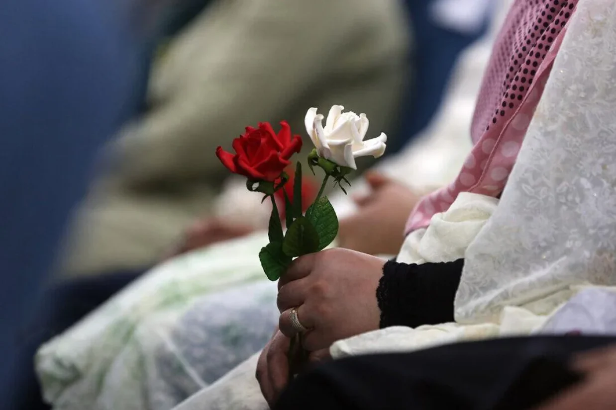 معاون امور جوانان وزارت ورزش و جوانان جمهوری اسلامی از صدور مجوز برای ۲۰۵ مرکز همسریابی خبر داد و تأکید کرد که این مراکز تحت نظارت دقیق دولت قرار دارند.