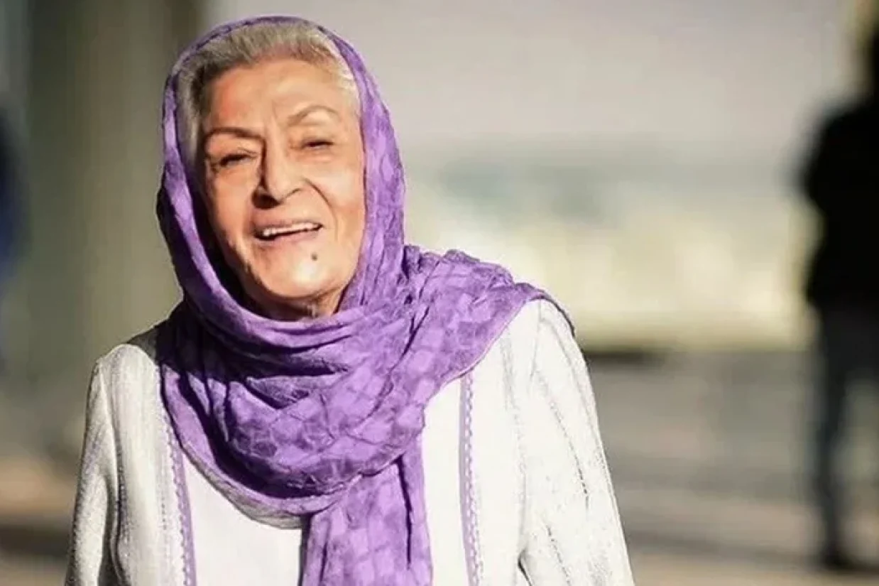 شوکت علو با نام هنری ژاله علو، سوم دی‌ماه در سن ۹۷ سالگی در بیمارستان شهرام تهران درگذشت.