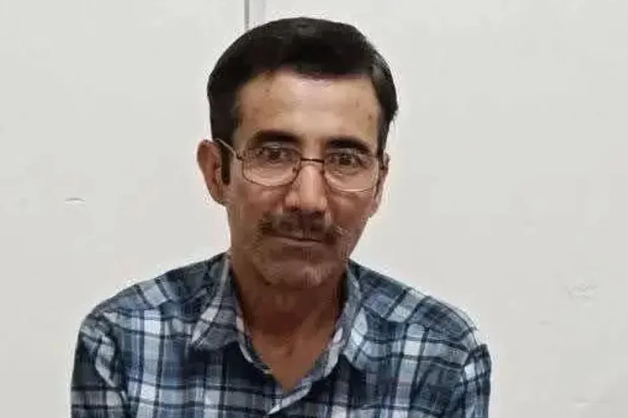 فرزند باقر رضایی، مهاجر افغانستانی جان‌باخته در اردوگاه زابل گفت که پدرش بر اثر شکنجه ماموران در این اردوگاه کشته شده است.