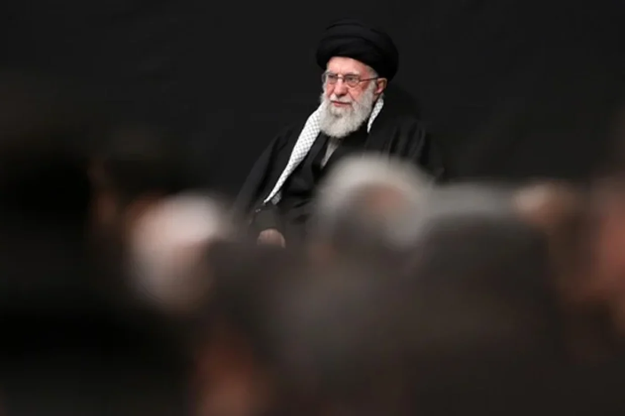 فرانک مک‌کنزی، فرمانده پیشین ستاد فرماندهی مرکزی ایالات متحده گفت که علی خامنه‌ای و تاسیسات هسته‌ای می‌توانند از گزینه‌های حمله انتقام‌جویانه اسرائیل باشند.