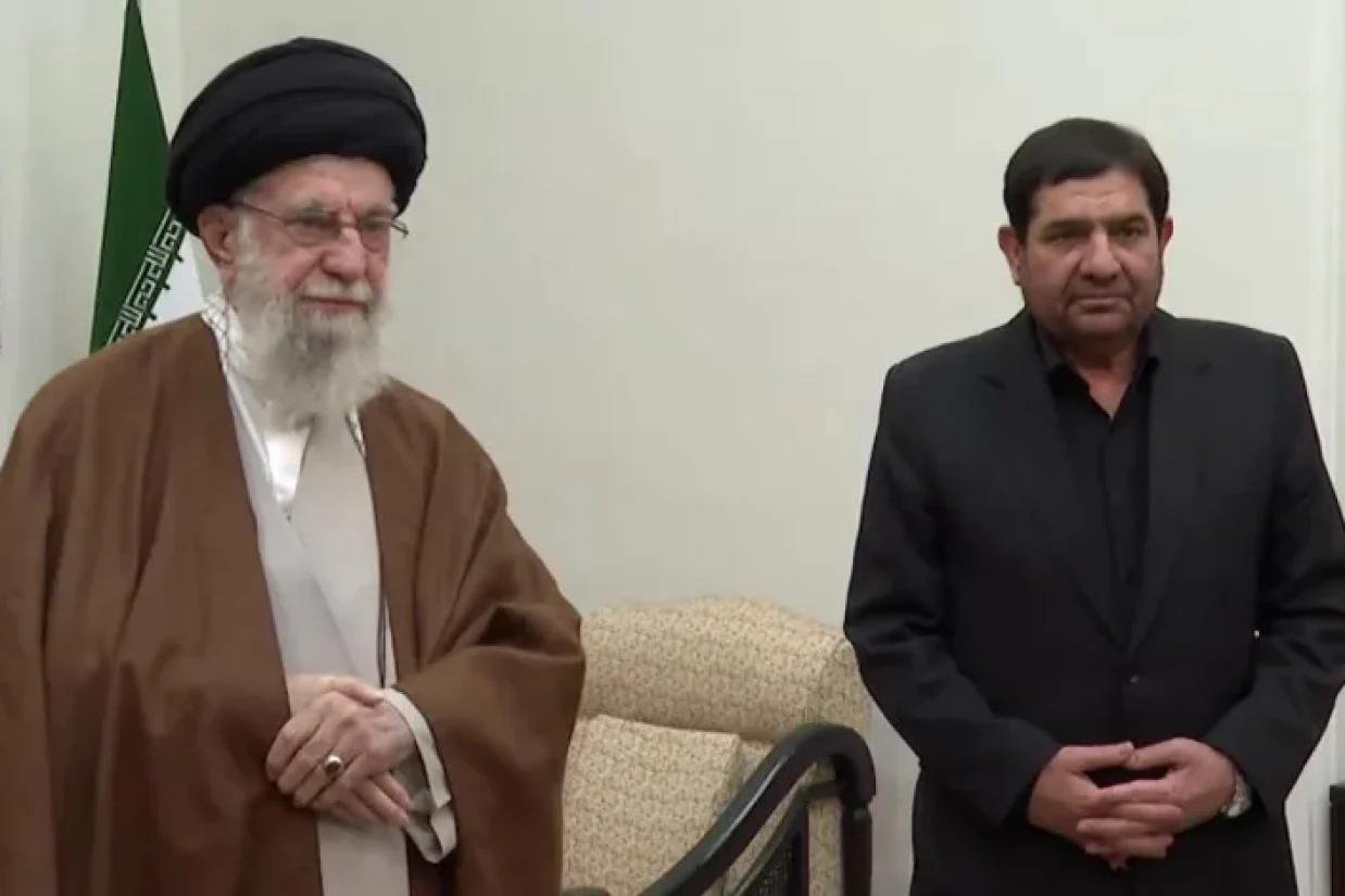علی خامنه ‌ای، رهبر جمهوری اسلامی طی حکمی، محمد مخبر، معاون اول دولت ابراهیم رئیسی را به سمت مشاور و دستیار خود منصوب کرده است.