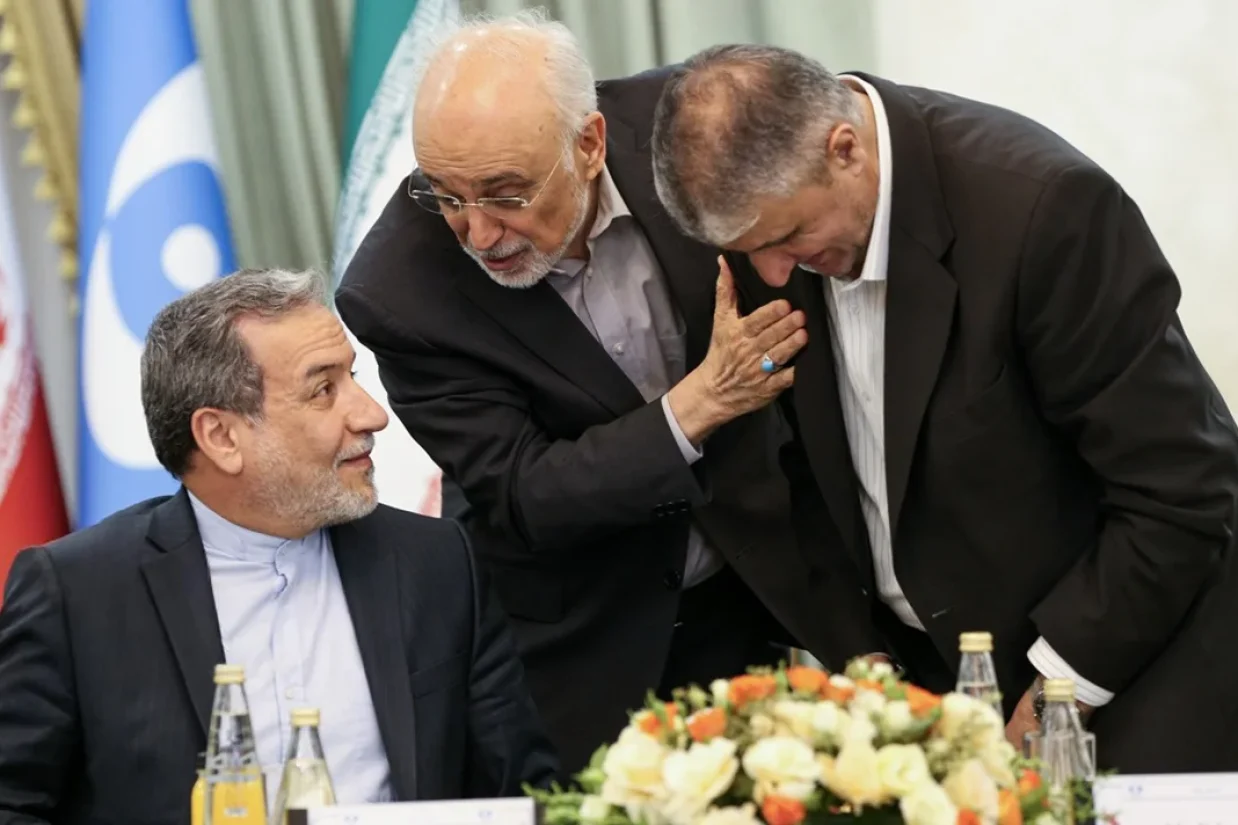 عباس عراقچی گفت حفظ غنی‌سازی و زیرساخت‌های هسته‌ای کشور، موضوعی غیرقابل مذاکره است.