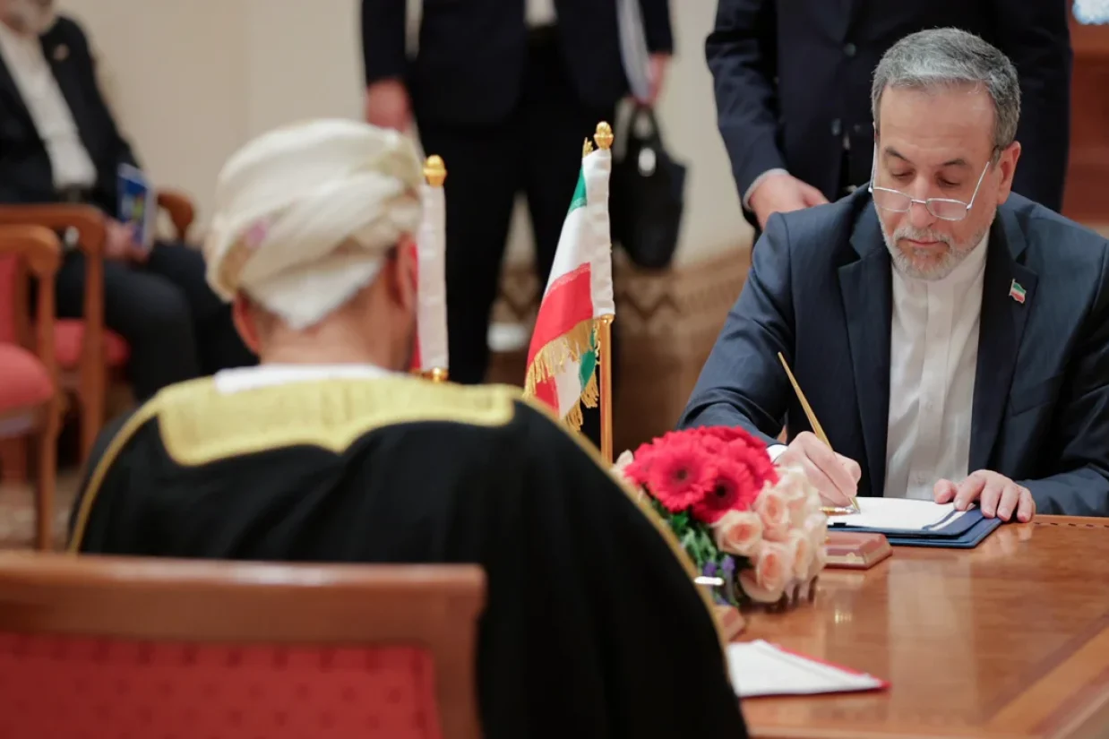 عباس عراقچی، وزیر خارجه جمهوری اسلامی اعلام کرد که احتمالاً در چند روز آینده تاریخ دور جدید مذاکرات با آمریکا مشخص می‌شود.