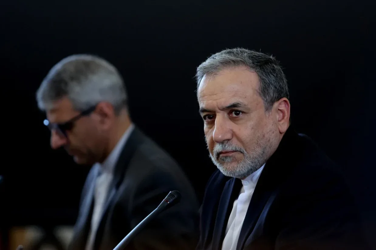 عباس عراقچی گفته است که تصمیم جمهوری اسلامی در خصوص همکاری با آژانس بین‌المللی انرژی هسته‌ای، اعلام خواهد شد.