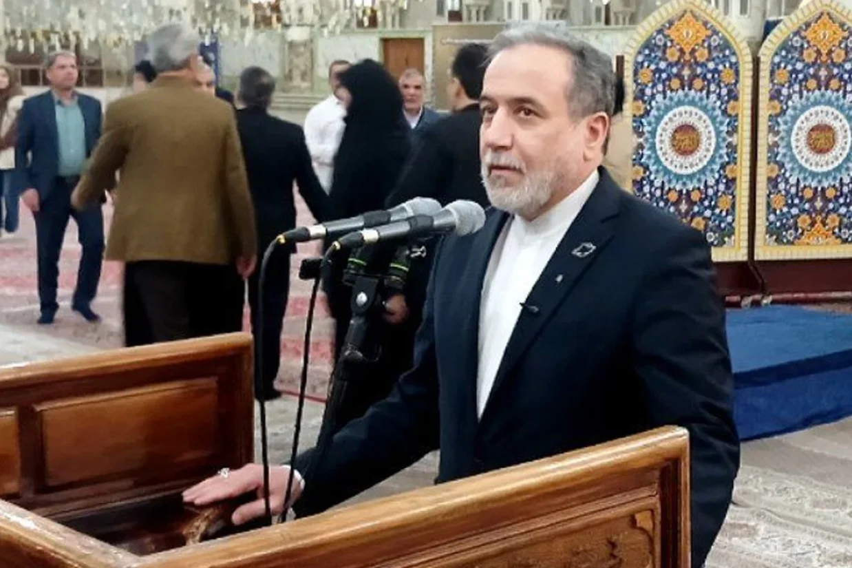 عباس عراقچی، وزیر امورخارجه جمهوری اسلامی سرکوب مرگبار خیزش ملی ایران را «برکات مقاومت» در برابر آمریکا و اسرائیل خواند.