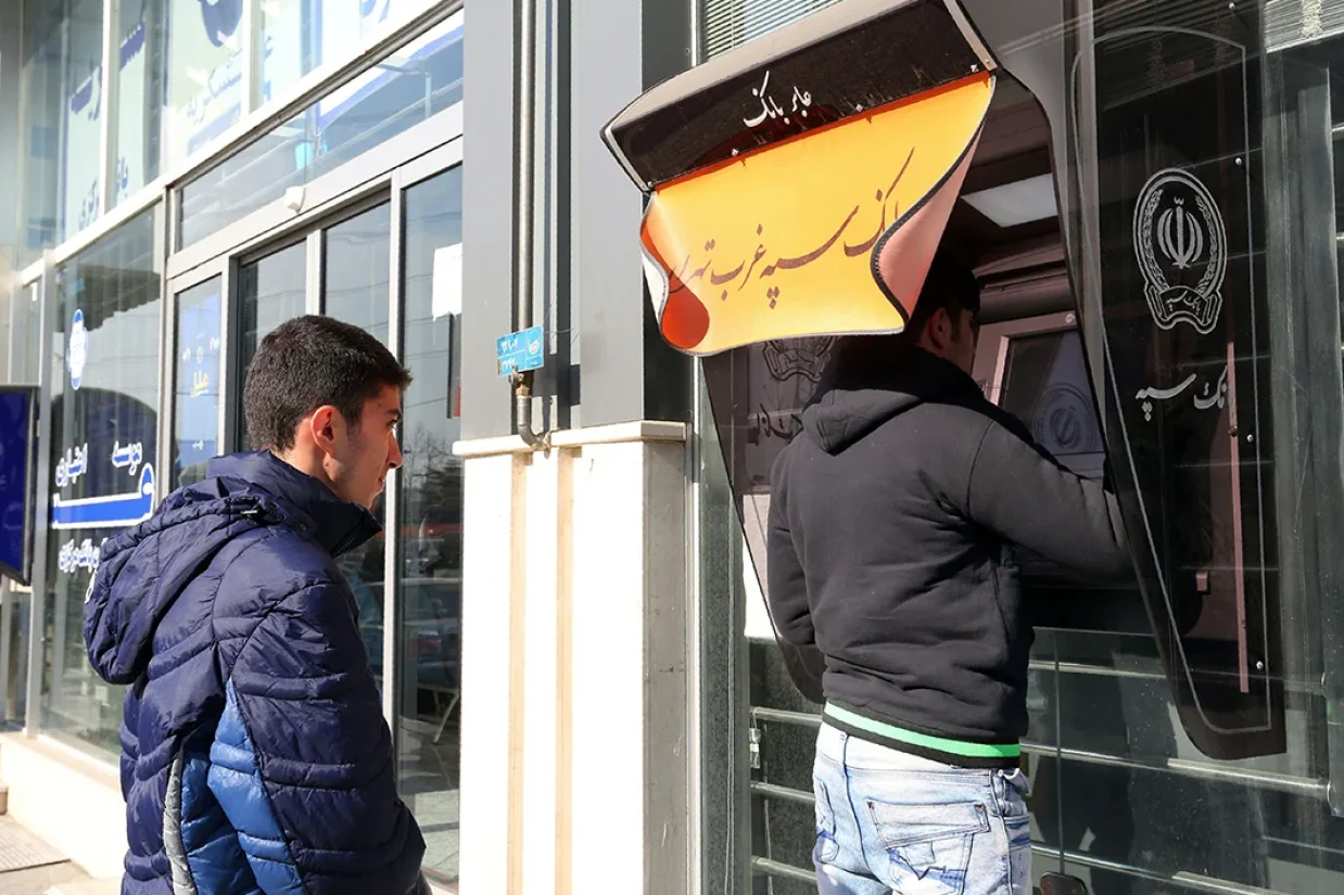 در پی انتشار خبری مبنی بر حمله سایبری به سامانه‌های بانک سپه، این بانک با صدور اطلاعیه‌ای رسمی، هرگونه نفوذ یا هک را تکذیب کرد.