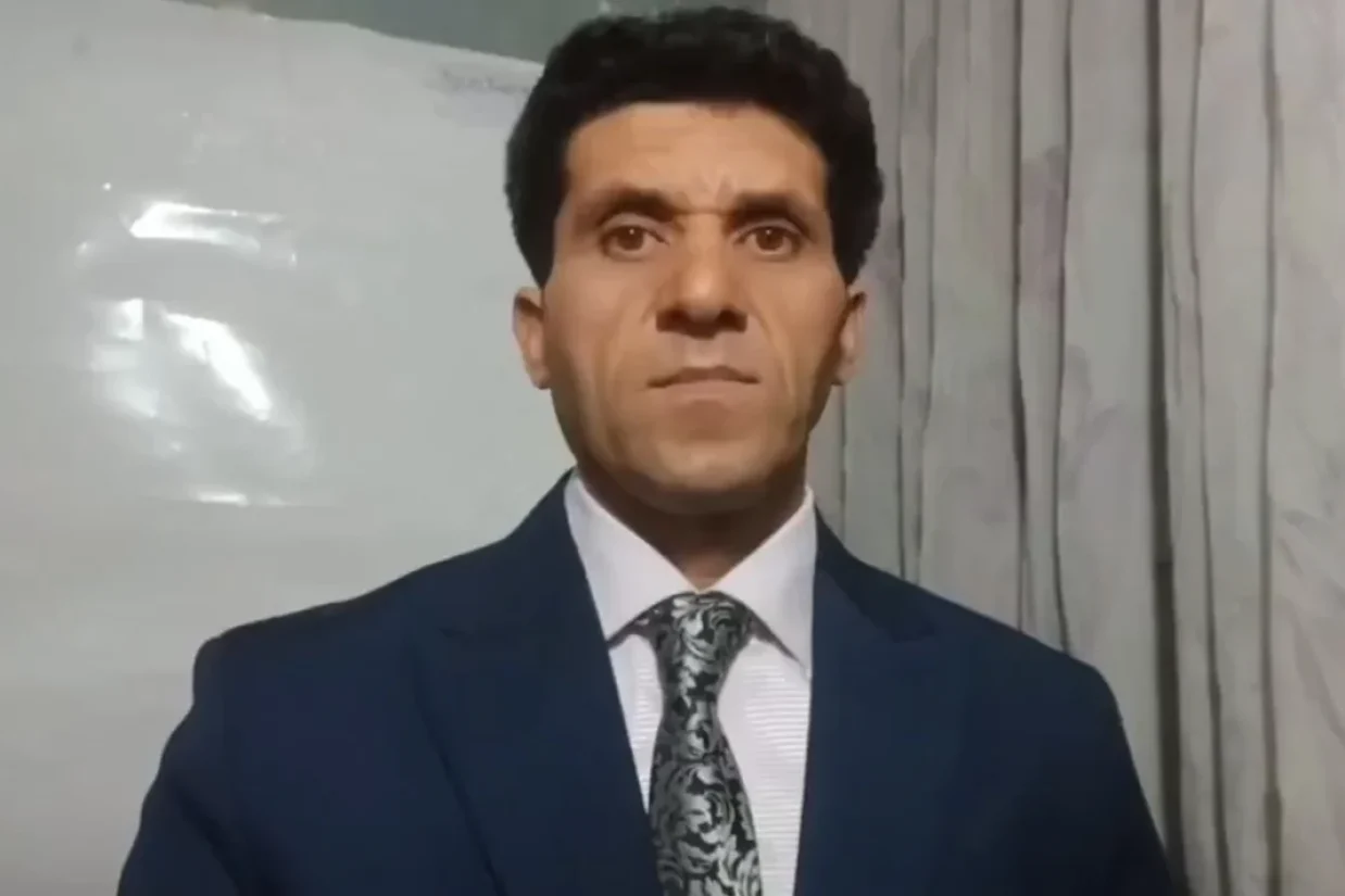 رضا مهرگان،‌ زندانی سیاسی سابق گفته است که برزان محمدی، همبندی سابق او بر اثر سقوط از ساختمان سه طبقه در روز چهارشنبه جان خود را از دست داد.