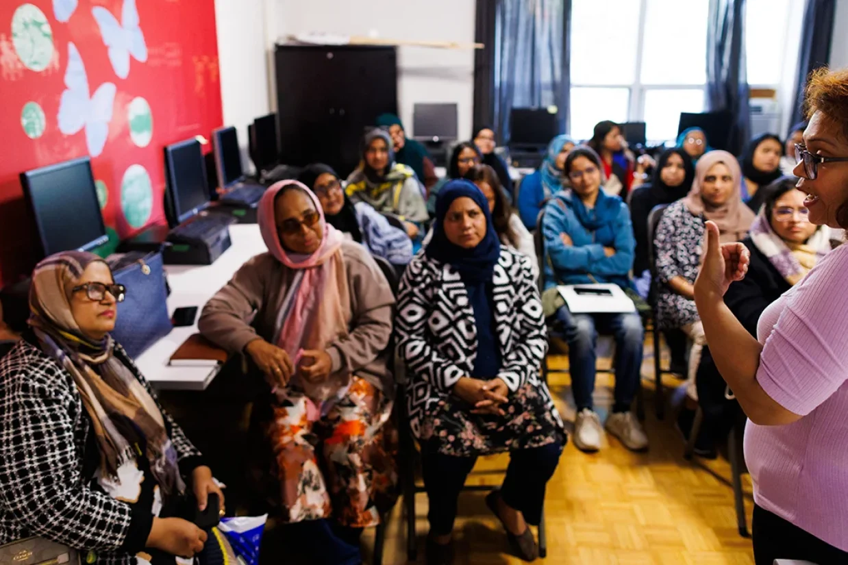 براساس یک مطالعه جامع جدید، چهار نفر از هر پنج مهاجر کانادا معتقدند که این کشور افراد زیادی را بدون داشتن برنامه‎ریزی کافی پذیرش می‌کند.