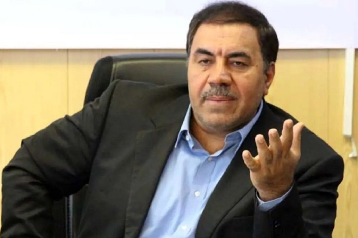 ابراهیم بای سلامی، استاد جامعه‌شناس سابق دانشگاه تهران که از این دانشگاه اخراج شده، گفته است که کنترل دانشگاه‌ها در دست نیروهای امنیتی است.