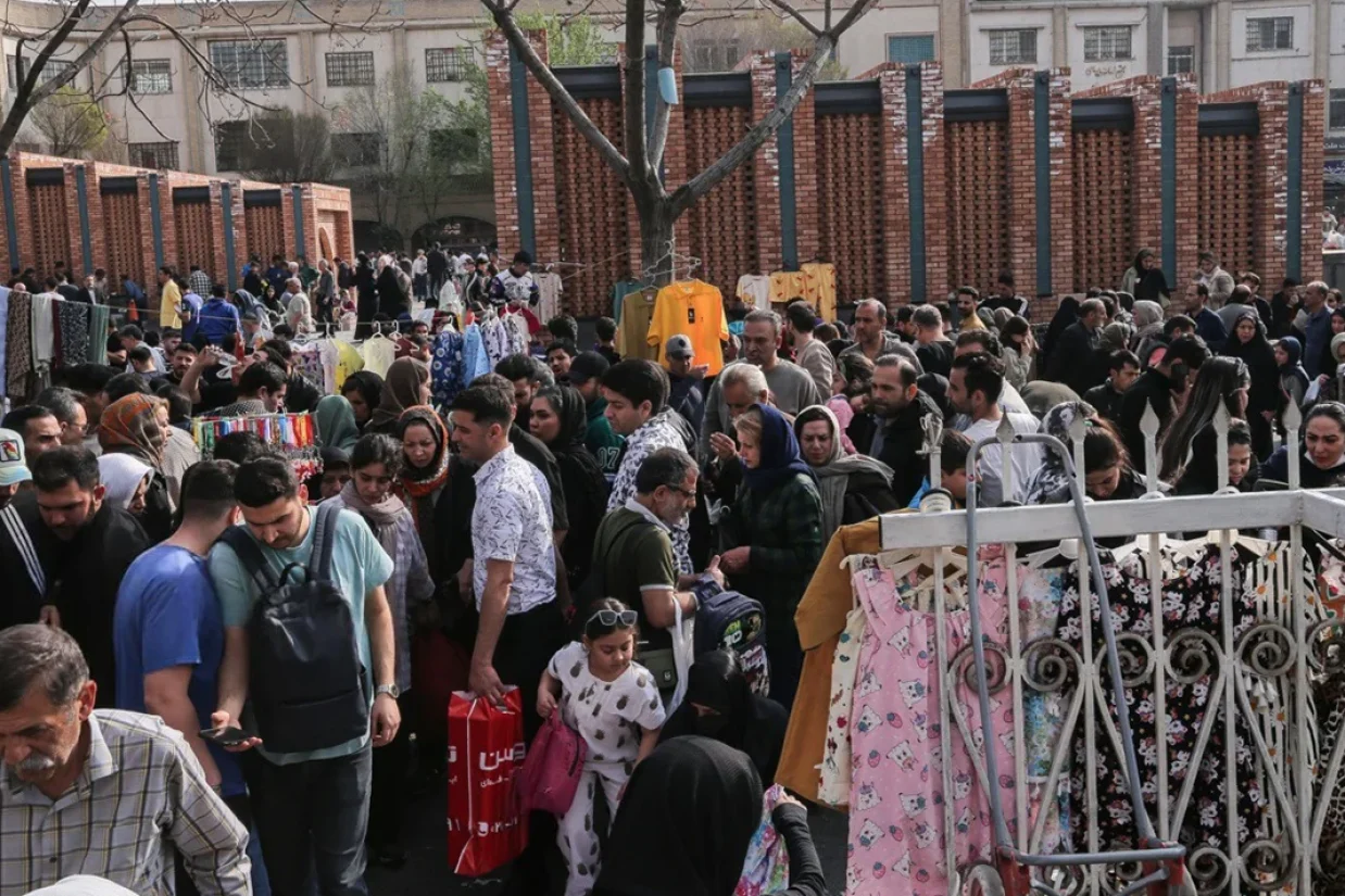 یک پژوهشگر حوزه خانواده و جمعیت گفته است که جمعیت ایران در سال ۱۴۳۰ حدود ۹۳ میلیون خواهد بود.
