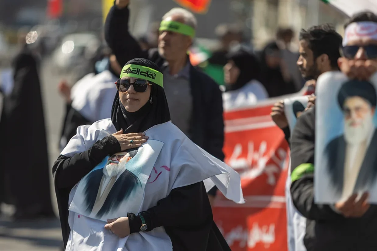 صداوسیمای جمهوری اسلامی اعلام کرد که مراسم «وداع» با علی خامنه‌ای در تهران لغو شده است.