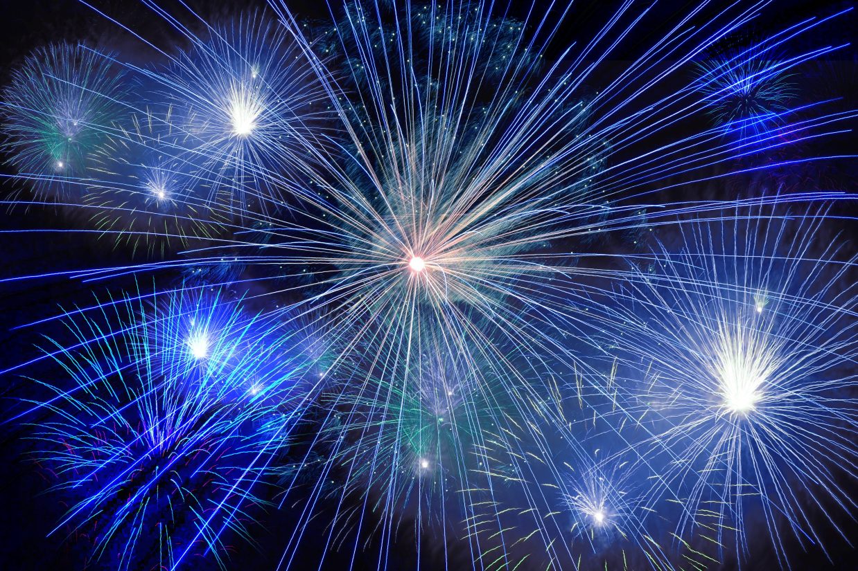 fireworks-rocket-new-year-s-day-new-year-s-eve-40663