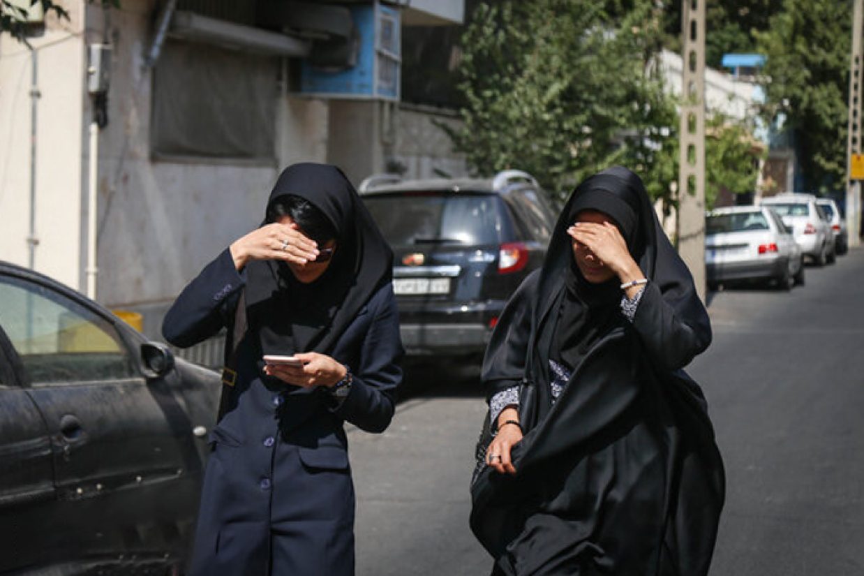 با توجه به موج گرمای این روزها در نقاطی از ایران، سخنگوی سازمان مدیریت بحران کشور، از آماده‌باش این سازمان برای رویارویی با تبعات این موج گرما خبر داد.