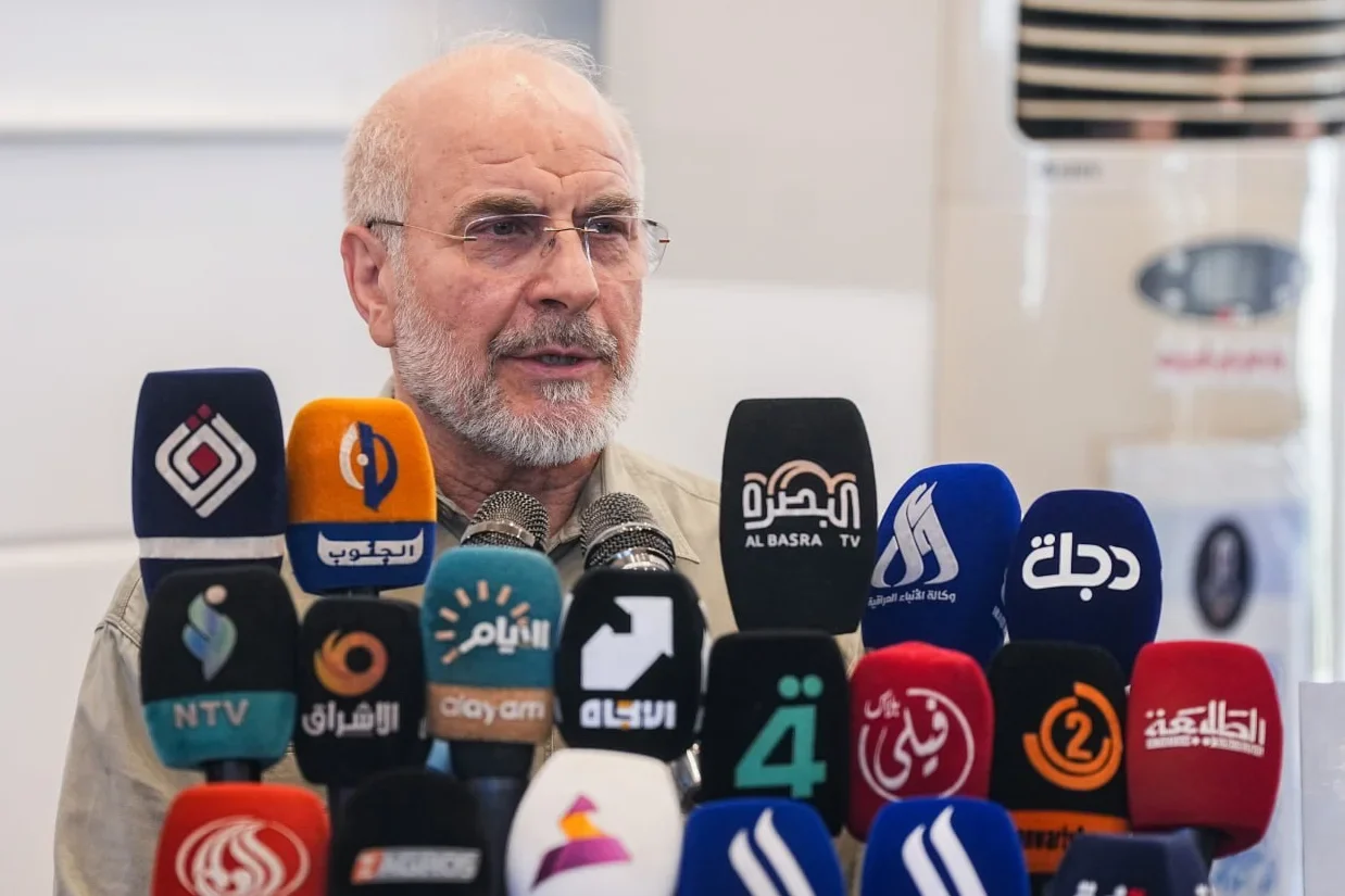محمدباقر قالیباف، رئیس مجلس شورای اسلامی گفت که جمهوری اسلامی «پیام‌های متعددی» از کشورهای همسایه ایران درباره شکل‌دهی به ترتیبات امنیتی جدید و گسترش همکاری‌های اقتصادی در منطقه دریافت کرده است.