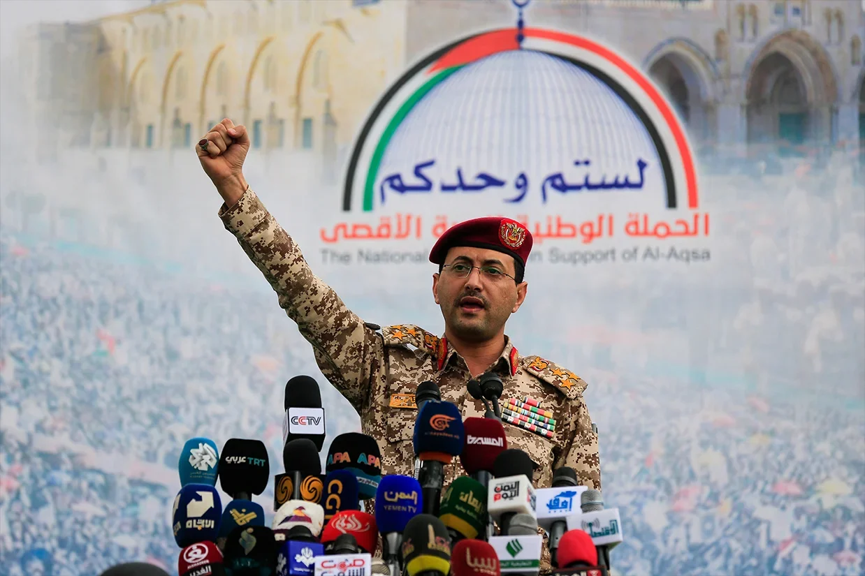 یحیی سریع سخنگوی نظامی حوثی‌ها اعلام کرد که این گروه دور دوم حملات خود علیه اسرائیل را با شلیک «انبوهی از موشک‌های کروز و پهپادها» به اهداف مهم نظامی انجام داده است.
