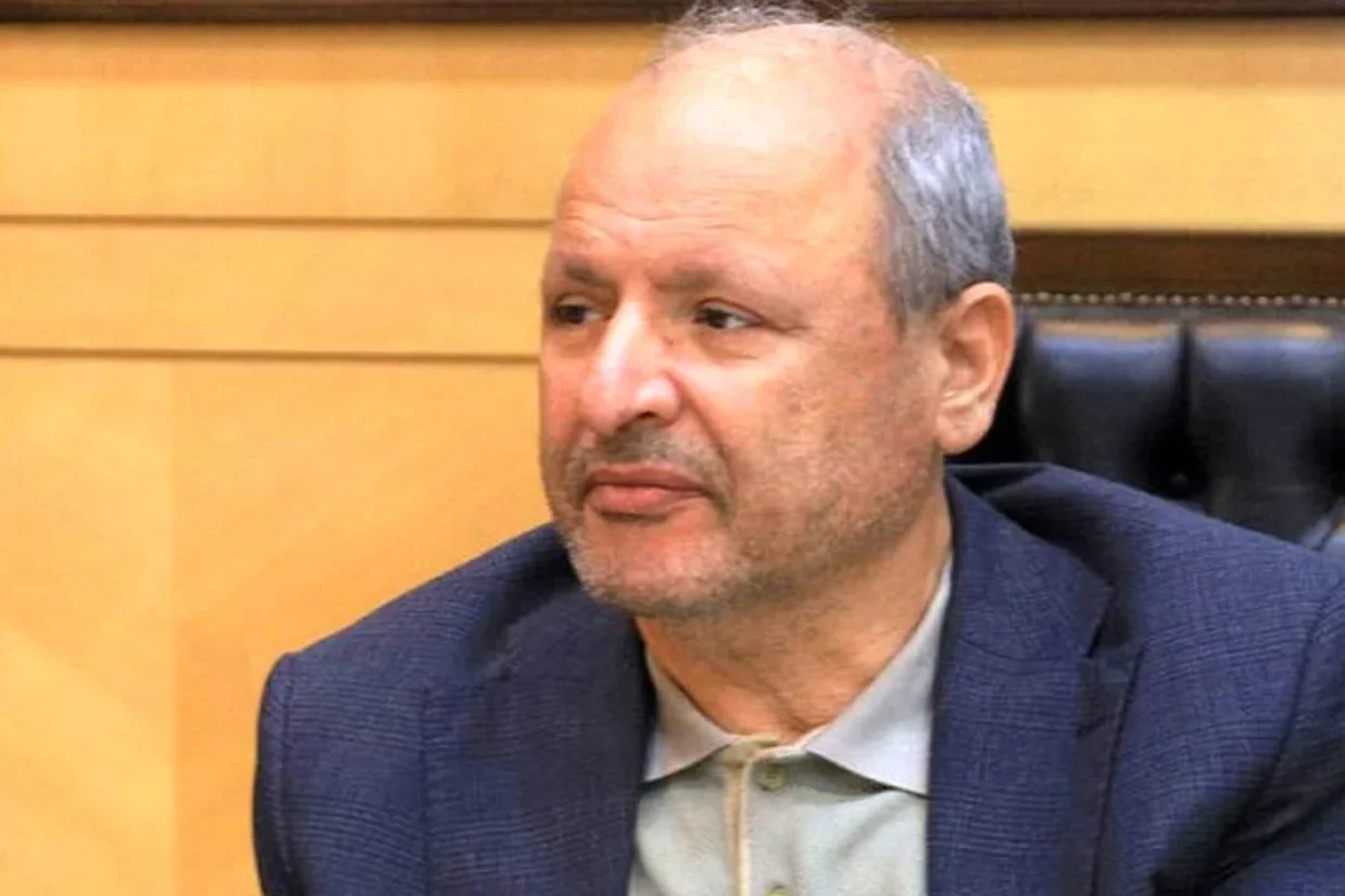 یک عضو کمیسیون امنیت ملی مجلس شورای اسلامی با اذعان بر تغییر رویکرد مردمی اعتراضات از مطالبات اقتصادی به تغییرات سیاسی گفت اکنون شعارها صنفی نیست بلکه بن‌مایه سیاسی دارد.