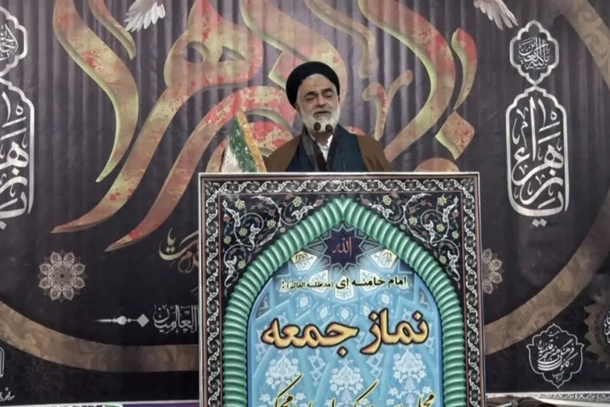 ابوالحسن مهدوی، امام‌جمعه موقت اصفهان، دغدغه و نگرانی رهبر جمهوری اسلامی را «بی‌حجابی» خواند و تاکید کرد این دغدغه علی خامنه‌ای نشان‌دهنده «ضرورت اقدام جدی» برای مقابله با «بی‌حجابی» است.