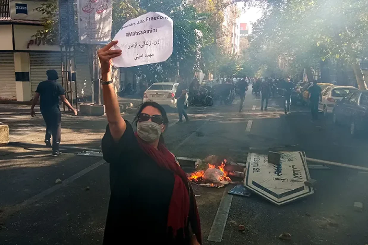 رئیس قوه قضائیه جمهوری اسلامی، گفت در جریان اعتراضات ۱۴۰۱ حدود ۹۰ هزار پرونده قضائی برای معلمان، دانش‌آموزان و دانشجویان تشکیل شد.